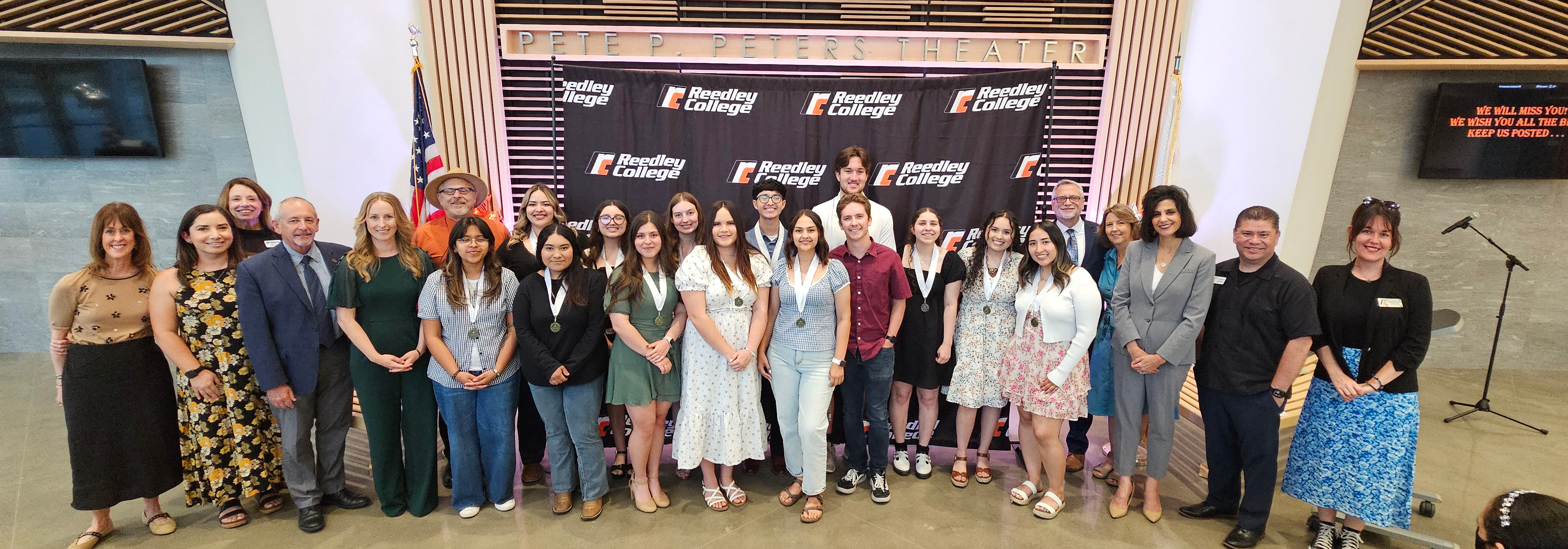 Honors students and RC President