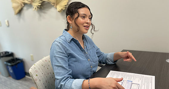 student meeting counselor